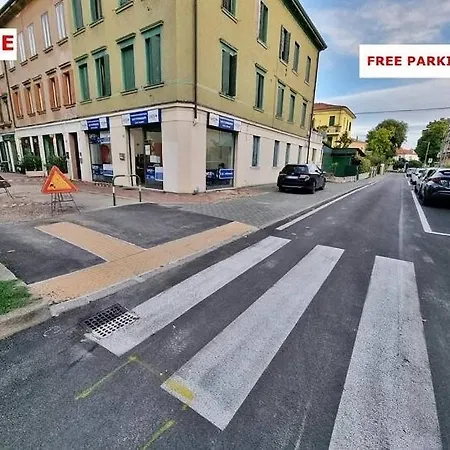 Free Parking 10 Min Venezia